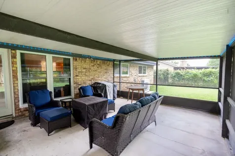 67 Sweetgum Court Lake Jackson TX 77566