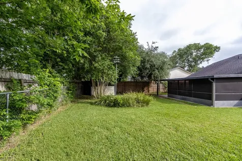 67 Sweetgum Court Lake Jackson TX 77566