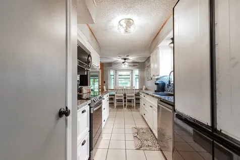 67 Sweetgum Court Lake Jackson TX 77566
