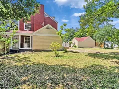 230 9th Avenue Texas City TX 77590