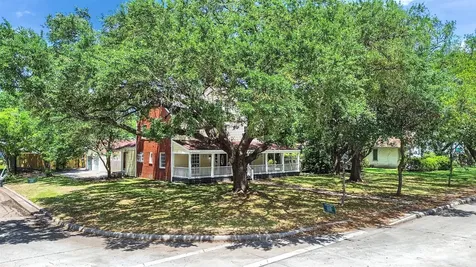 230 9th Avenue Texas City TX 77590