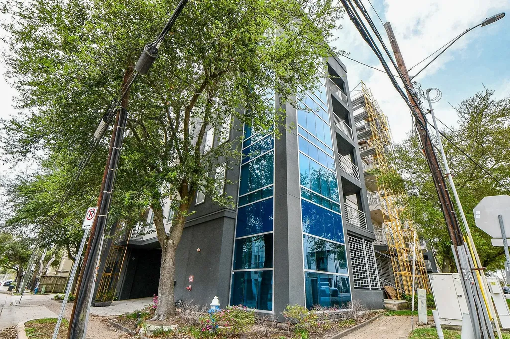 505 Jackson Hill Street 307 Houston TX 77007