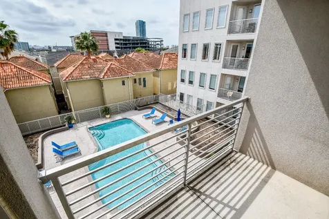 505 Jackson Hill Street 307 Houston TX 77007