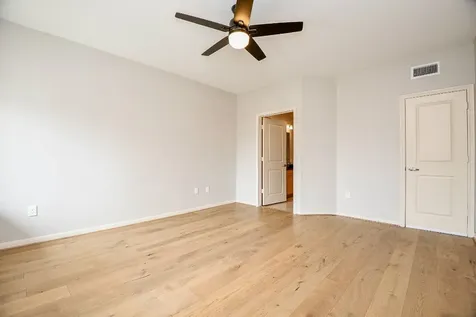 505 Jackson Hill Street 307 Houston TX 77007