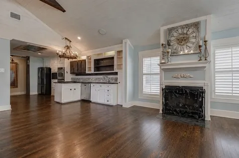 146 2nd Street Sugar Land TX 77498
