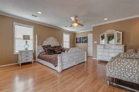 146 2nd Street Sugar Land TX 77498