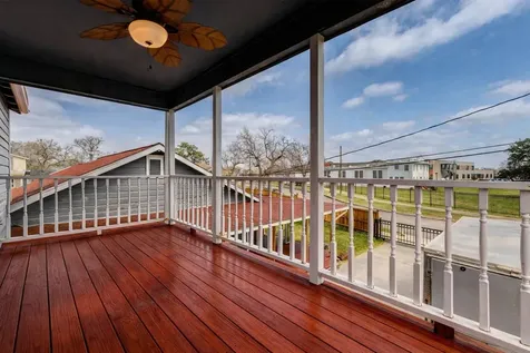 146 2nd Street Sugar Land TX 77498