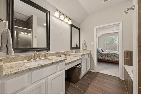 2312 Redwood Ridge Trail Manvel TX 77578