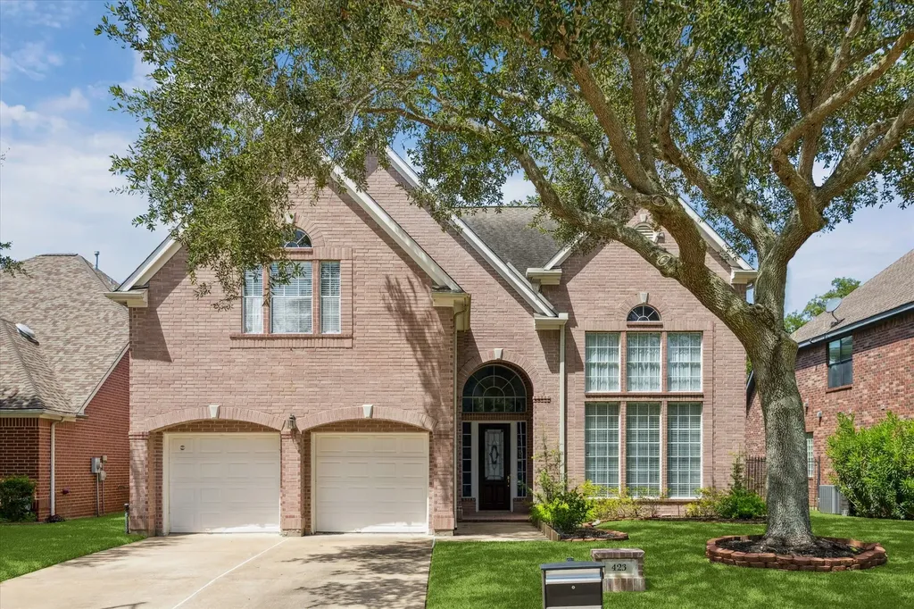 423 Brook Shore Court Sugar Land TX 77478