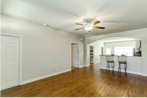 49 Woodland Hills Drive B Conroe TX 77303