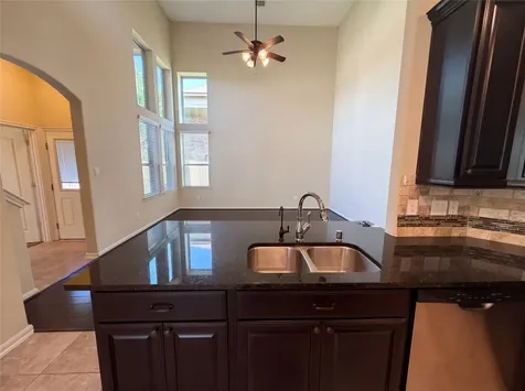 6523 Hunters Creek Lane Baytown TX 77521