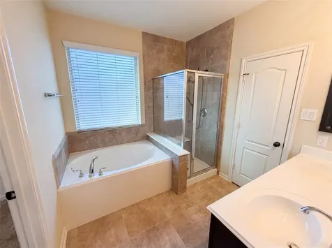 6523 Hunters Creek Lane Baytown TX 77521