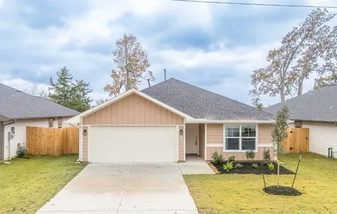 819 Roosevelt Navasota TX 77868