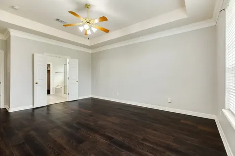 900 Enchanted Oaks Drive Angleton TX 77515