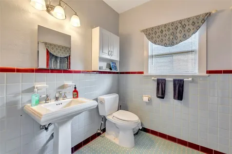 4316 Caduceus Place Galveston TX 77550