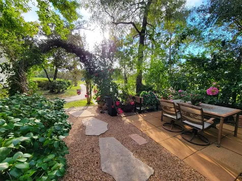 709 Palmer Drive Conroe TX 77302