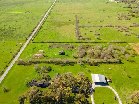 7522 S F Austin Jones Creek TX 77541