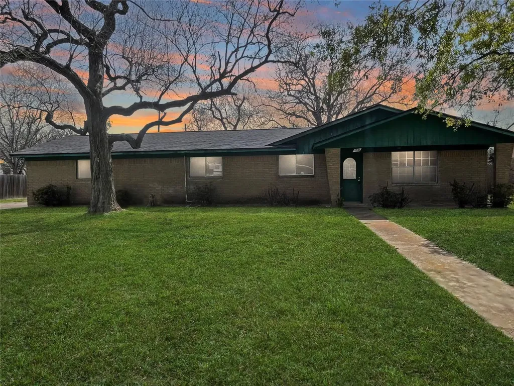 109 Poppy Street Lake Jackson TX 77566