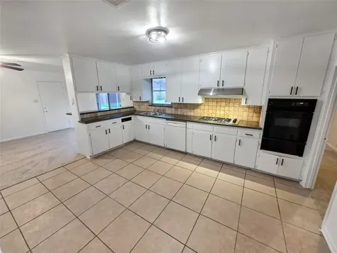 109 Poppy Street Lake Jackson TX 77566