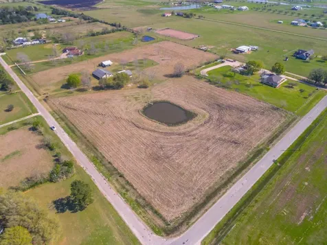18014 Domino Road Waller TX 77484