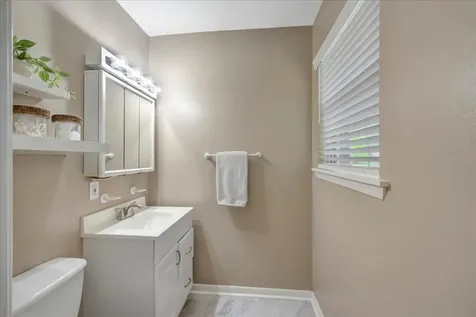 708 Moody Avenue League City TX 77573
