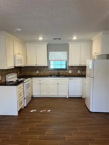 18222 Bonnie Alice Drive B Montgomery TX 77316