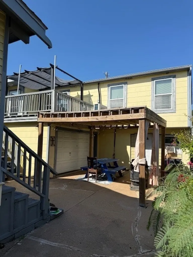 3720 Avenue P 1/2 Rear Galveston TX 77550