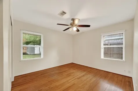 2010 Wakefield Drive Houston TX 77018