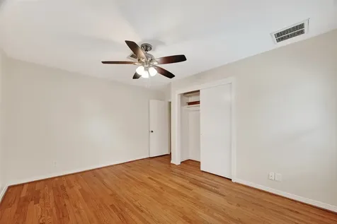 2010 Wakefield Drive Houston TX 77018