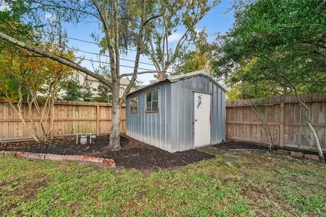 2010 Wakefield Drive Houston TX 77018