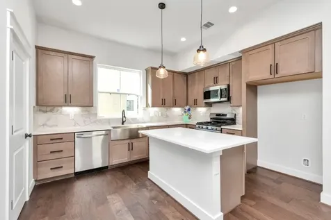 5410 Wheatley Street B Houston TX 77091