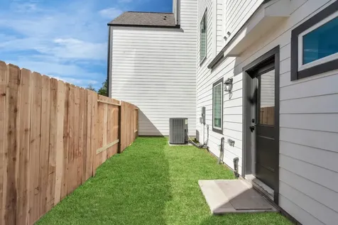 5410 Wheatley Street B Houston TX 77091