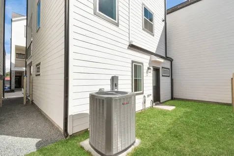 5410 Wheatley Street B Houston TX 77091