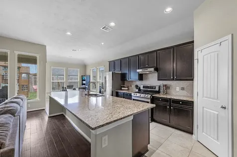 9706 Yellow Rose Drive Texas City TX 77591