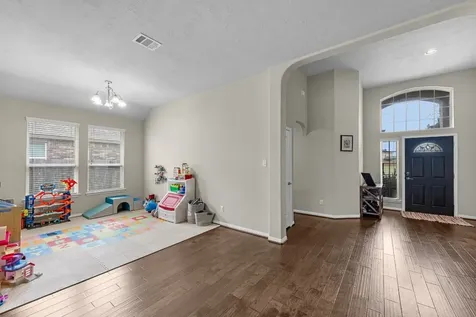9706 Yellow Rose Drive Texas City TX 77591