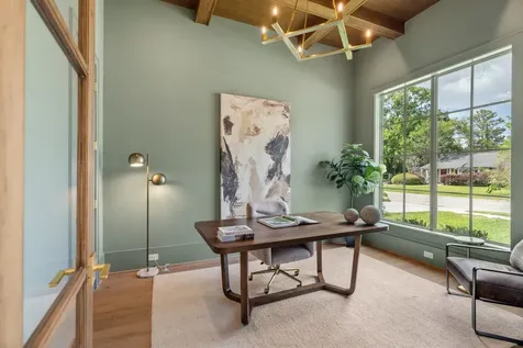 1543 Hewitt Drive Houston TX 77018
