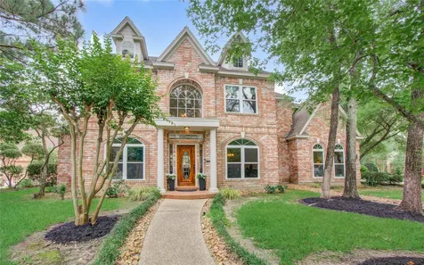 2 English Glade Court 2 The Woodlands TX 77381