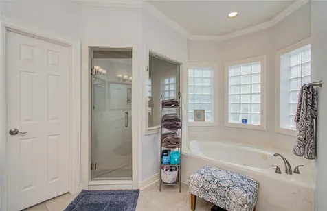 2 English Glade Court 2 The Woodlands TX 77381