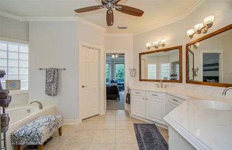 2 English Glade Court 2 The Woodlands TX 77381