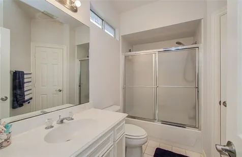 2 English Glade Court 2 The Woodlands TX 77381
