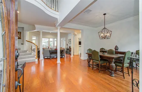 2 English Glade Court 2 The Woodlands TX 77381