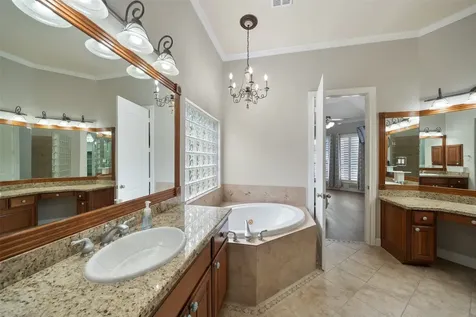390 Wedgewood Drive Montgomery TX 77356