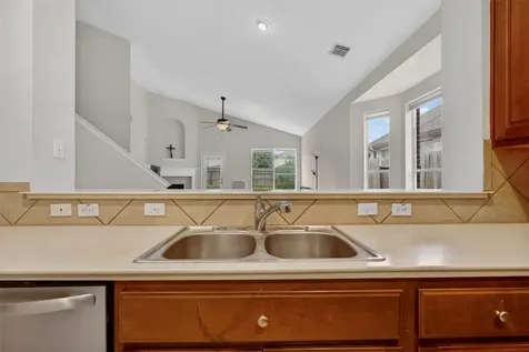 11407 Morning Brook Drive Pearland TX 77584