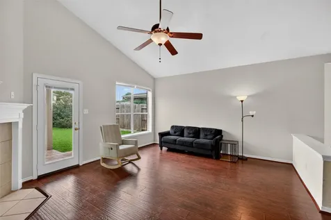 11407 Morning Brook Drive Pearland TX 77584