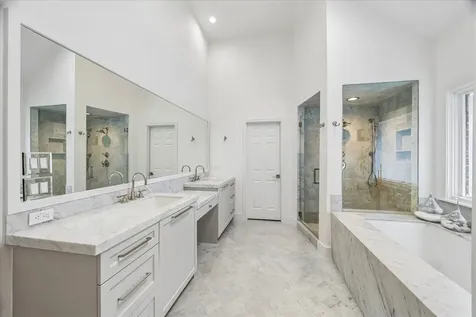 234 S Post Oak Lane Houston TX 77056