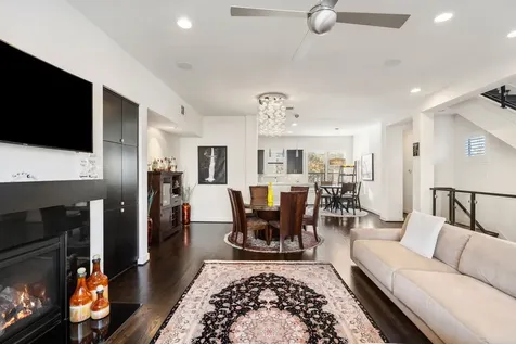 5911 Rose Street Houston TX 77007