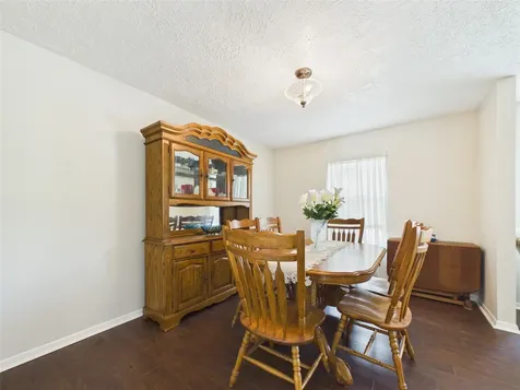 416 Meadowpoint Drive League City TX 77573