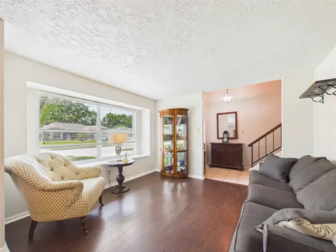 416 Meadowpoint Drive League City TX 77573