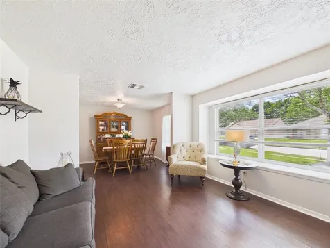 416 Meadowpoint Drive League City TX 77573