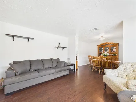 416 Meadowpoint Drive League City TX 77573